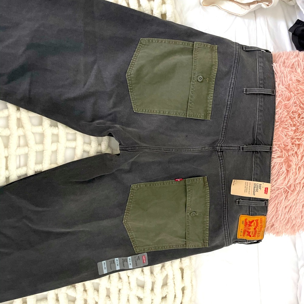 Men’s Levi’s 569 loose fit straight